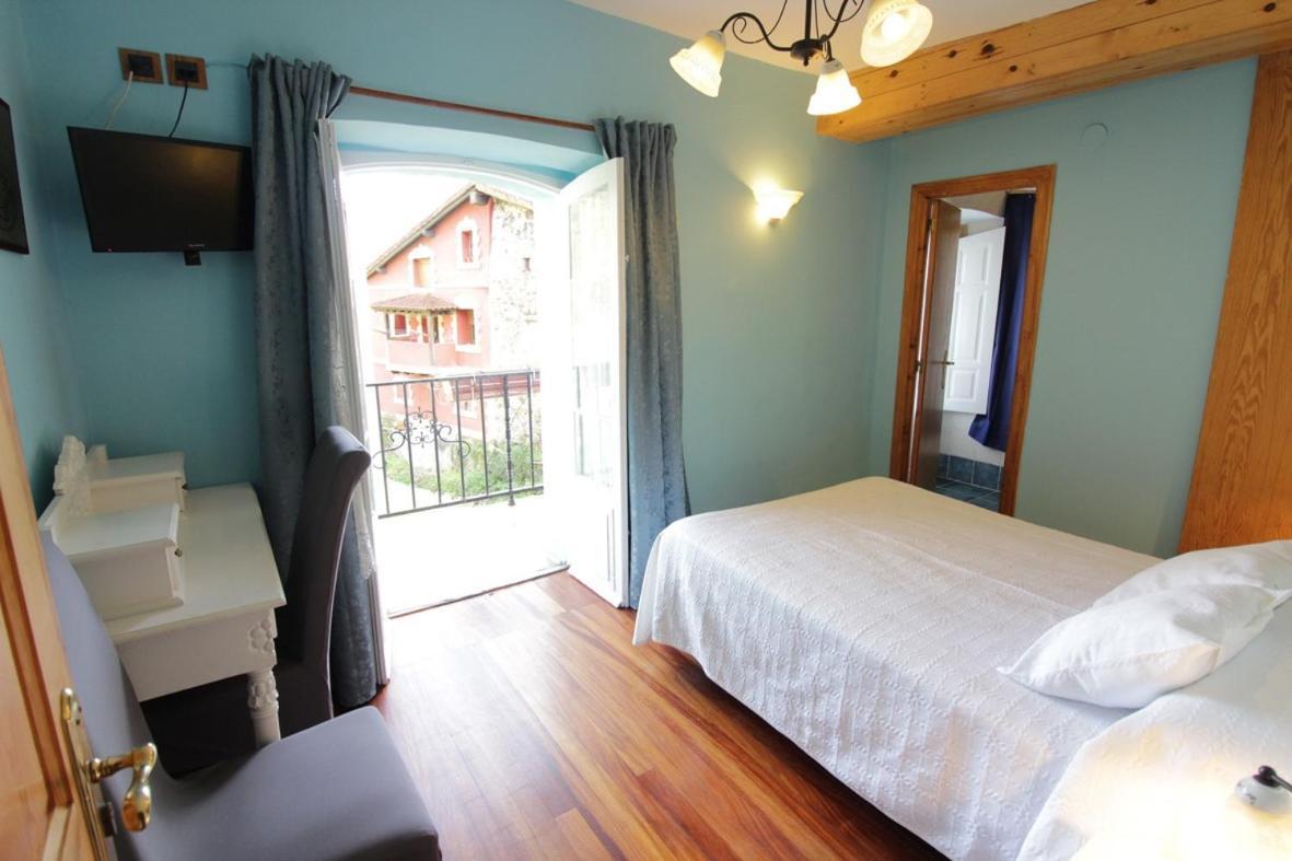 Hotel La Casa Del Agua 56 à Limpias Extérieur photo